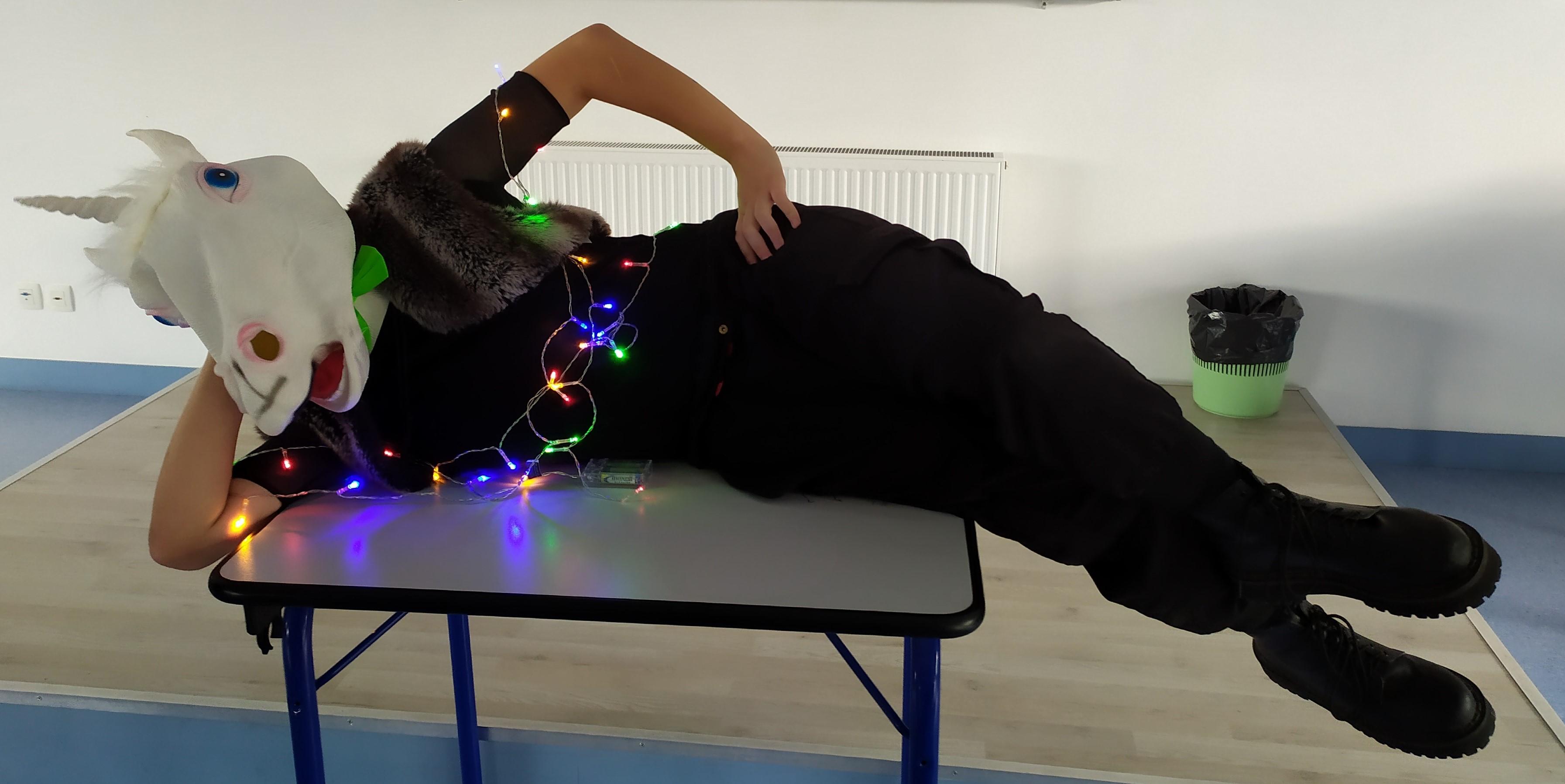 licorne clignoitante